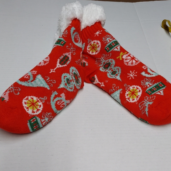 Christmas Socks 2024 VIP by Hallmark - Picture 8 of 8